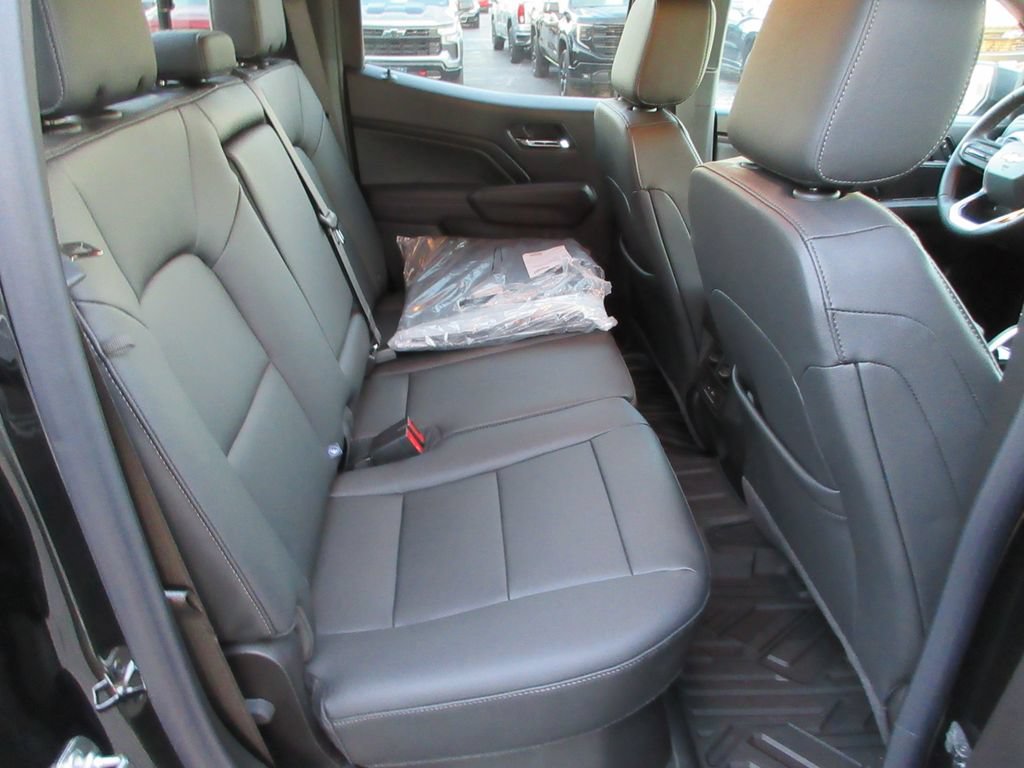 New 2026 Chevrolet Colorado LT w/ LT Convenience Package AWD/4WD image 17