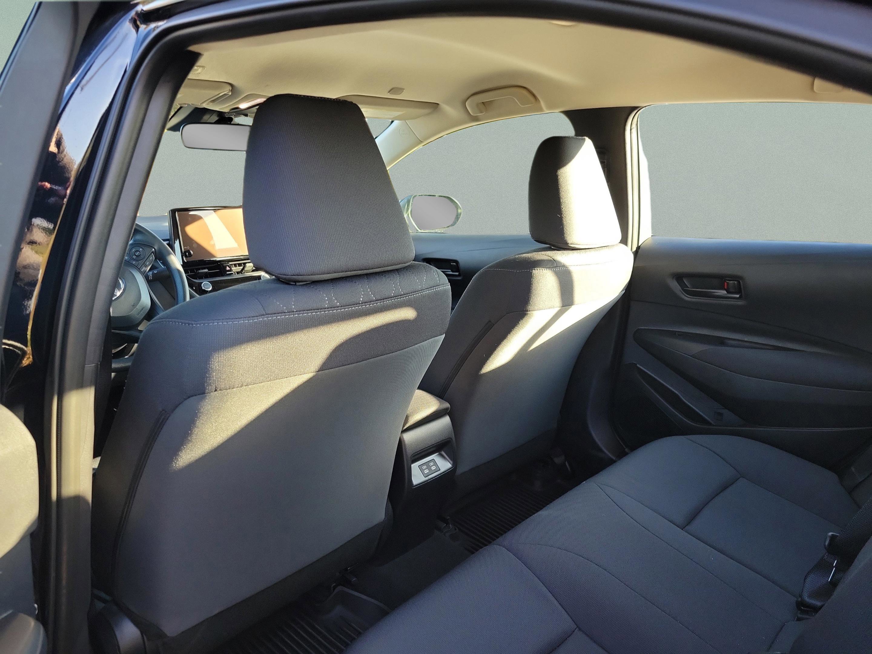 Certified 2025 Toyota Corolla LE image 6