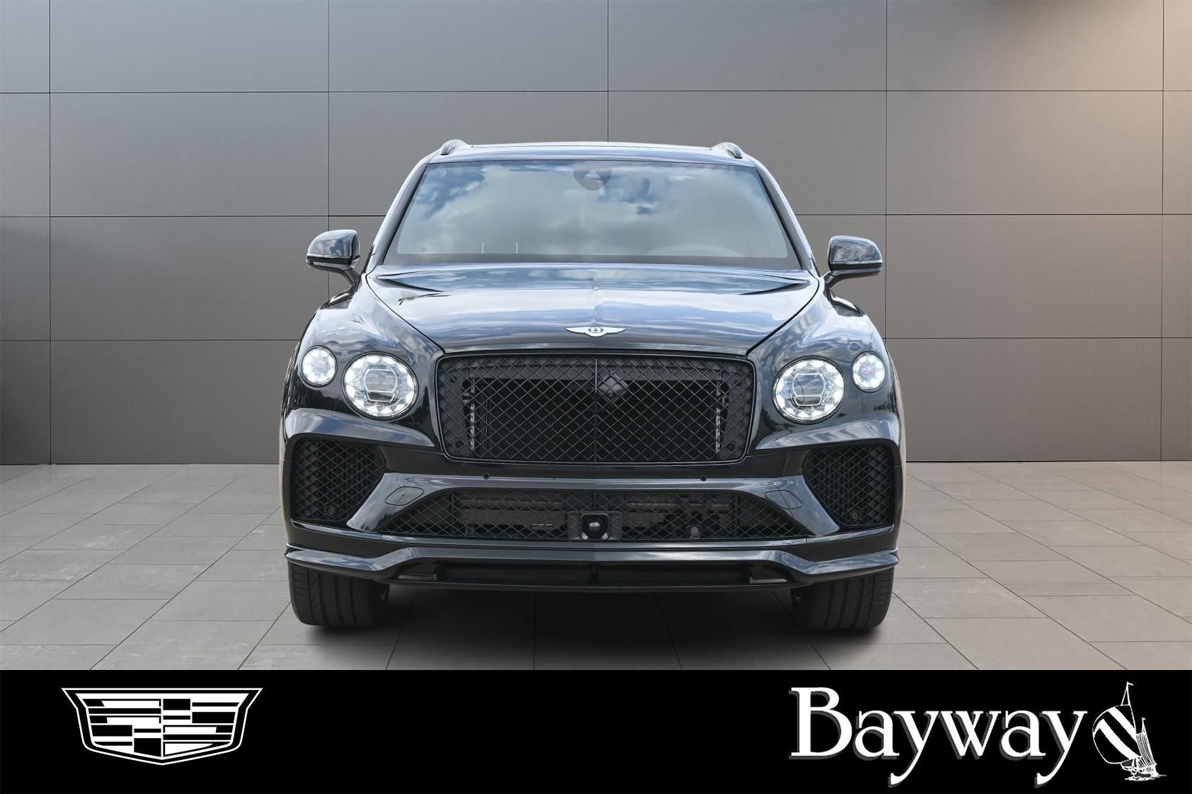 Used 2024 Bentley Bentayga AWD/4WD image 2