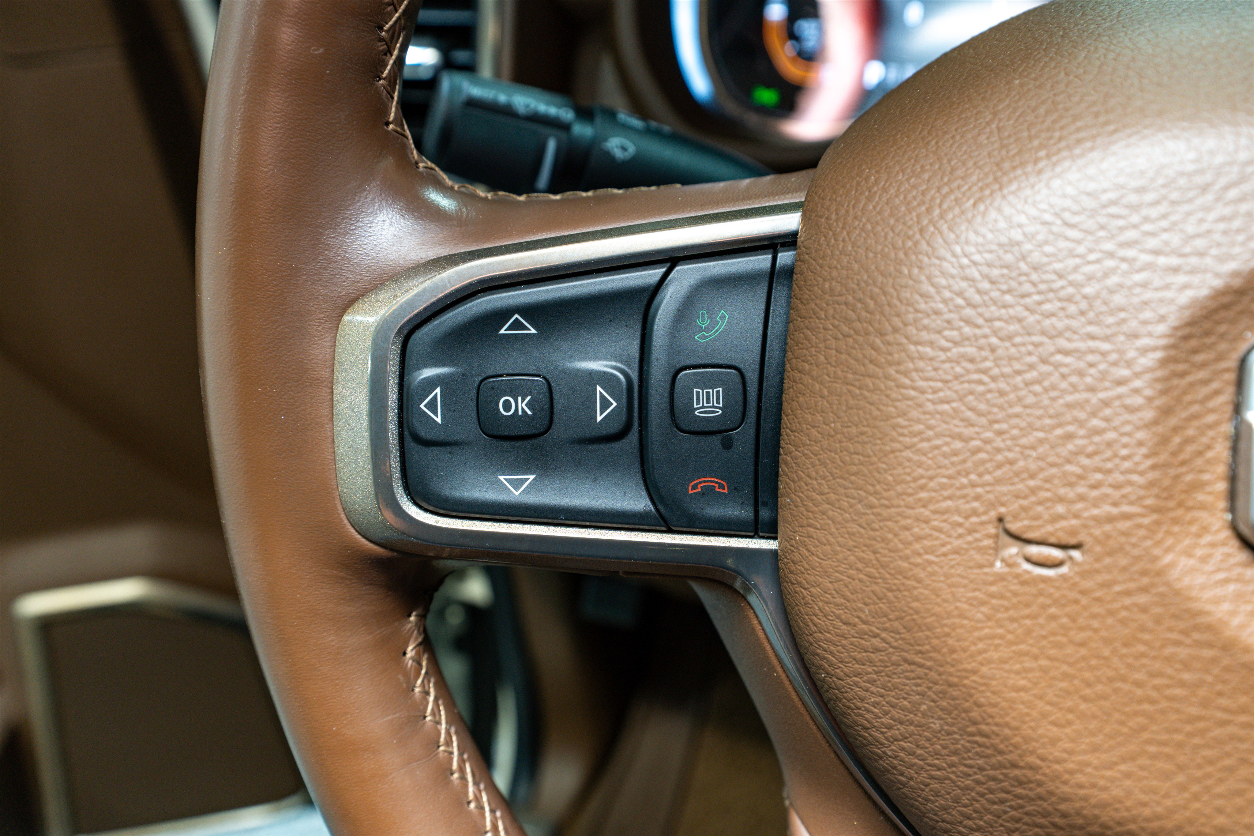 Used 2023 RAM 3500 Limited image 30