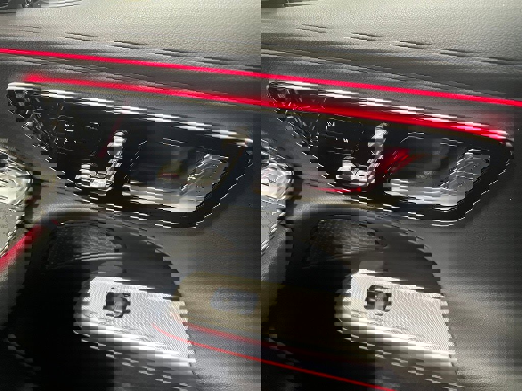 Used 2025 Mercedes-Benz E 350 4MATIC Sedan image 27