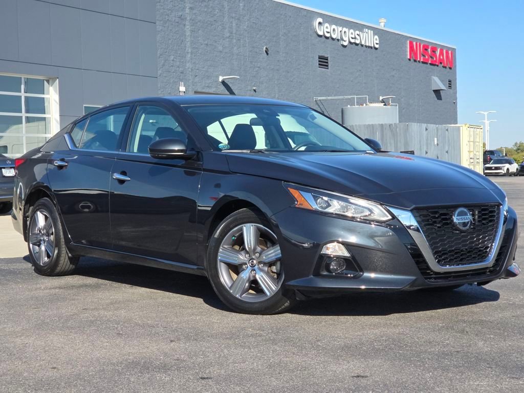 Certified 2022 Nissan Altima 2.5 SL image 1