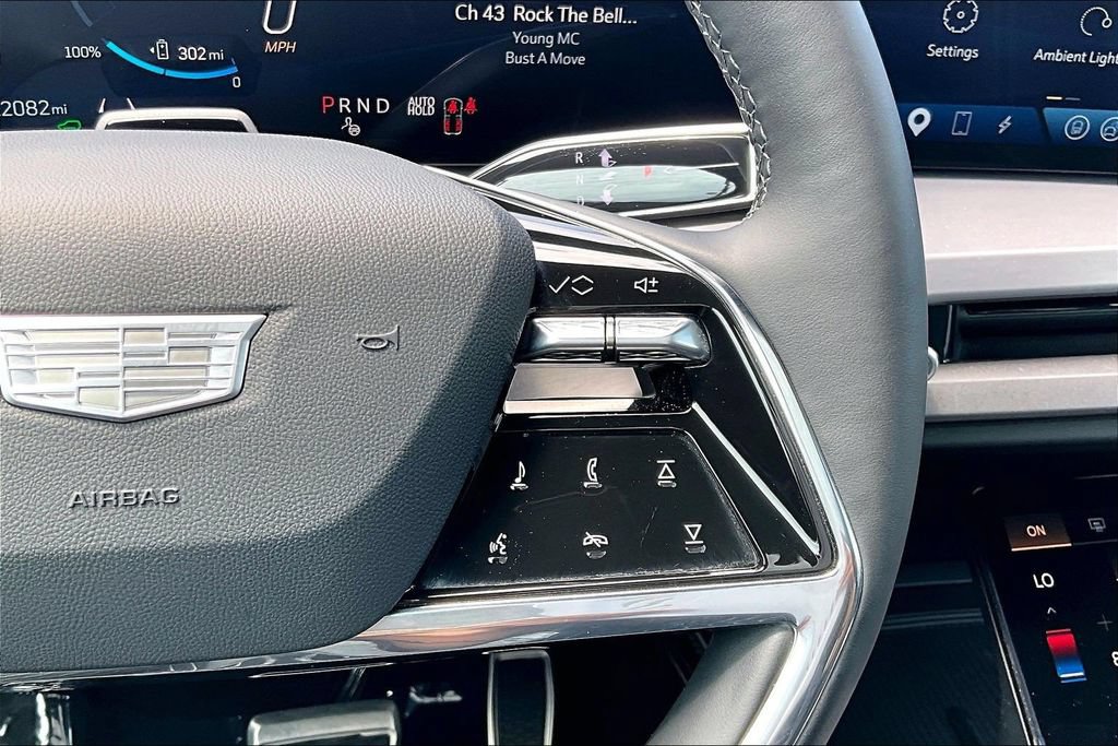 Certified 2026 Cadillac Vistiq Premium Luxury w/ LPO, Floor Liner Package AWD/4WD image 12