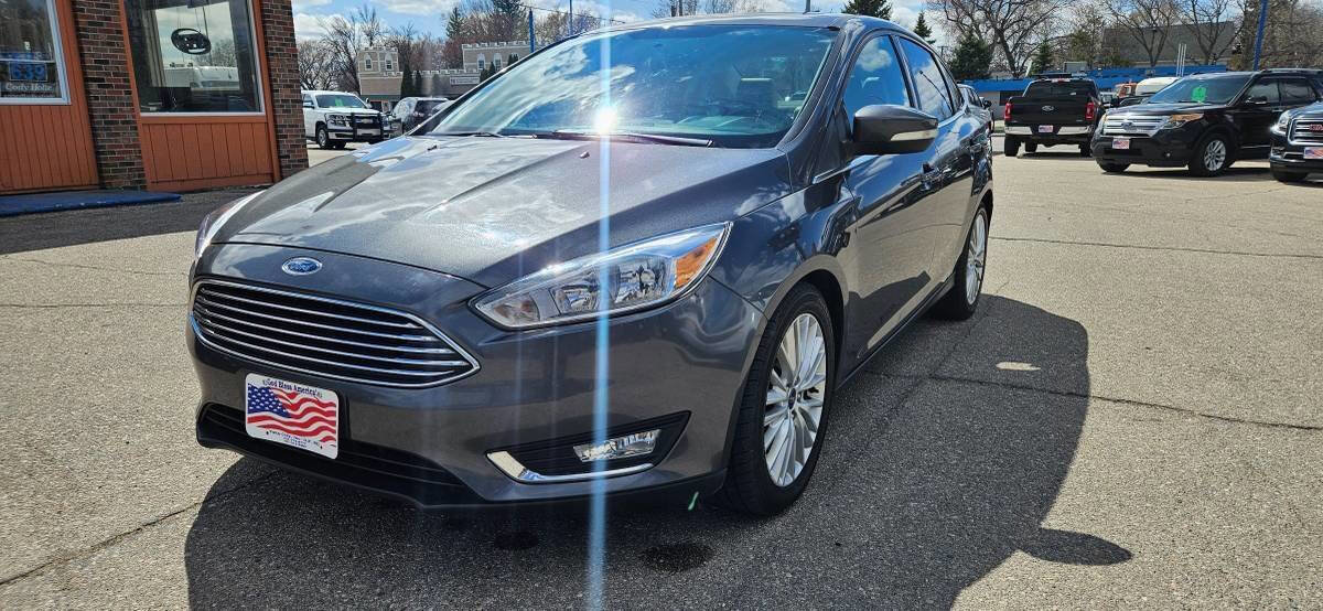 Used 2018 Ford Focus Titanium FWD image 2