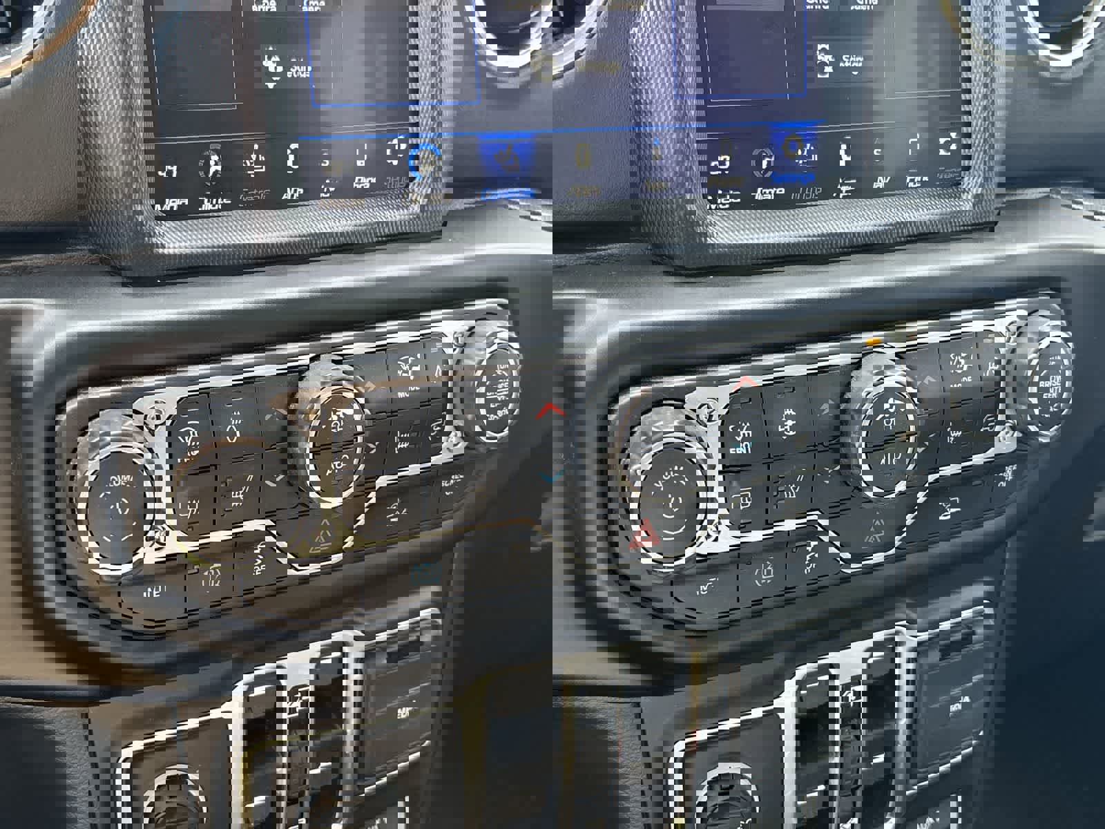 Certified 2023 Jeep Wrangler Unlimited Rubicon 4xe w/ Steel Bumper Group image 24