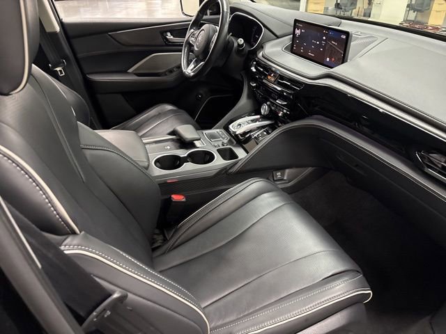 Used 2024 Acura MDX SH-AWD w/ Advance Package image 9