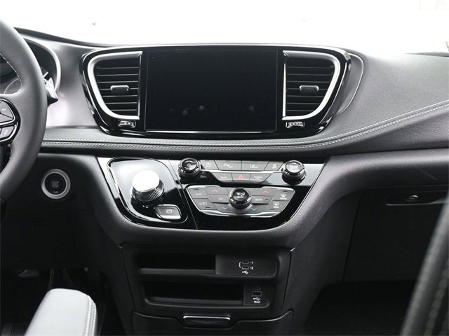 New 2026 Chrysler Pacifica Select image 25