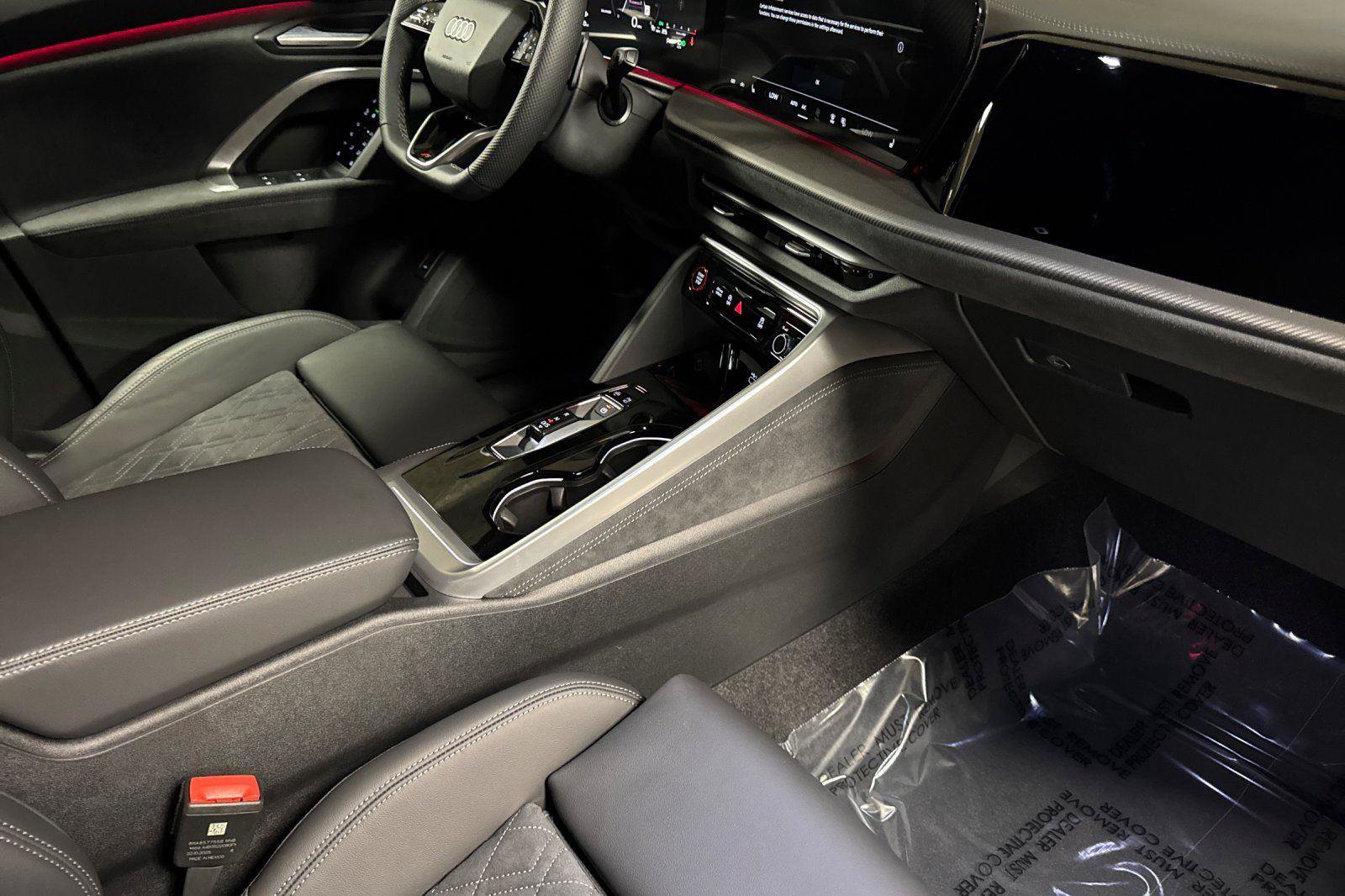 New 2025 Audi SQ5 Premium Plus image 15