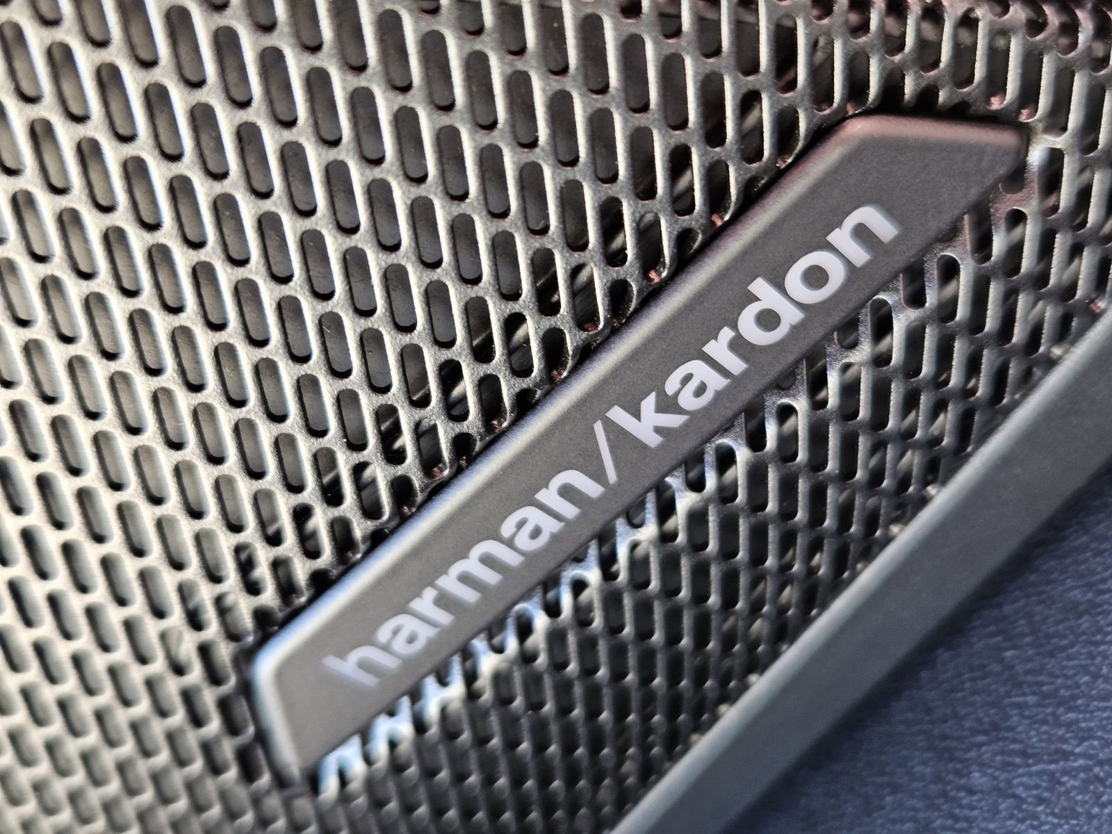 Used 2025 BMW X3 M50 w/ Premium Package image 30