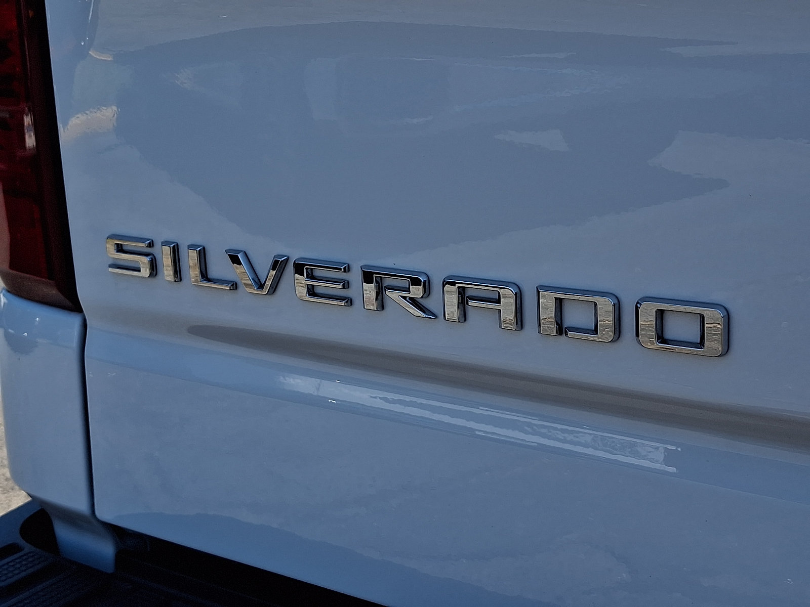 Used 2025 Chevrolet Silverado 1500 LT AWD/4WD image 30