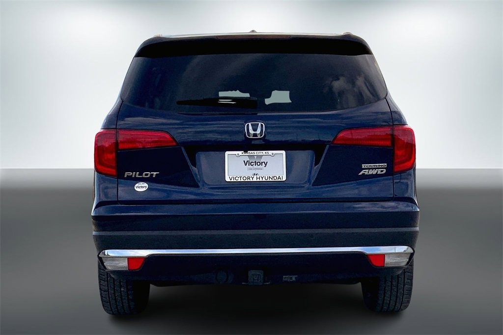 Used 2017 Honda Pilot Touring image 6