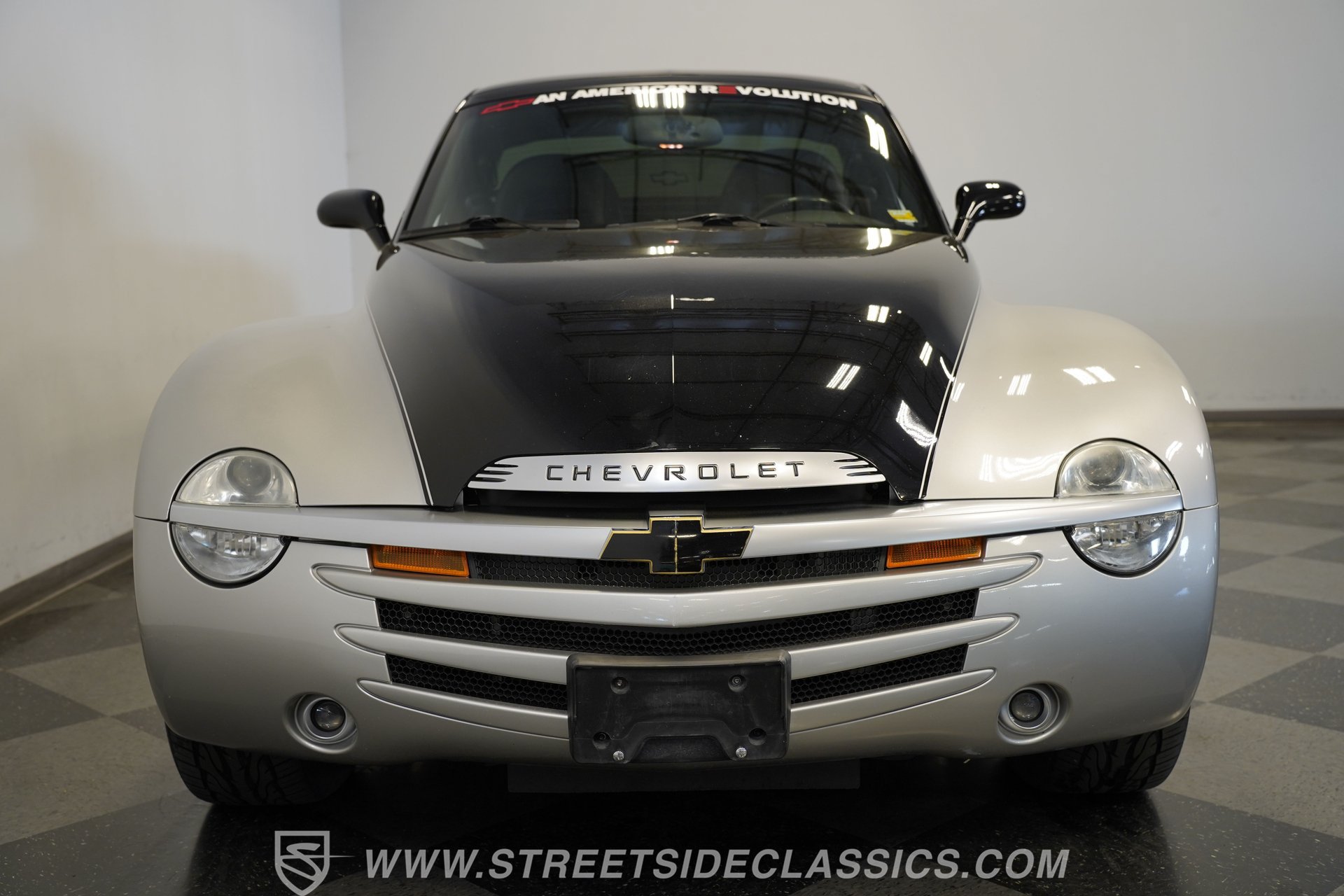 Used 2006 Chevrolet SSR w/ Preferred Equipment Group RWD image 18