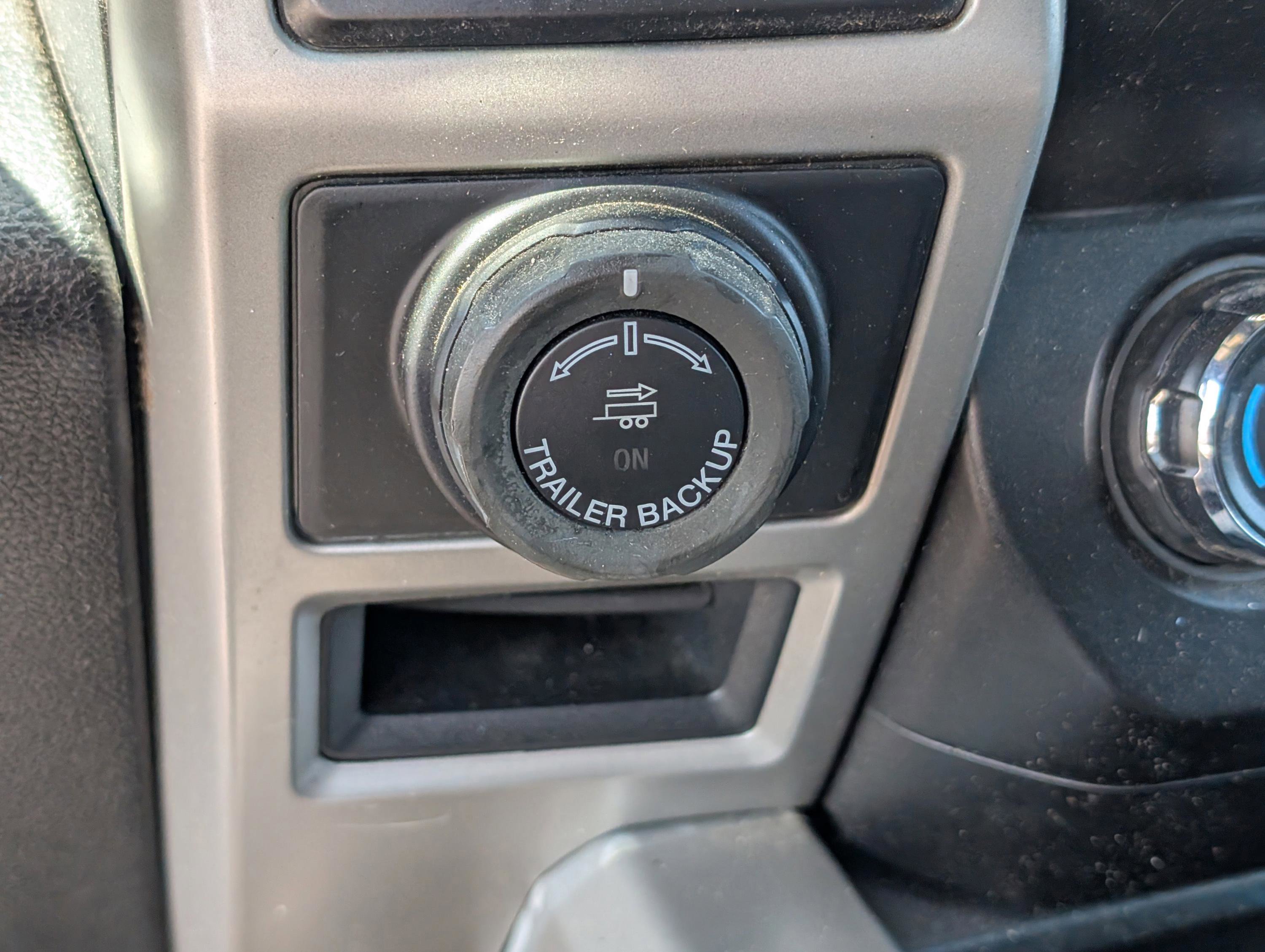 Used 2020 Ford F150 Lariat image 27