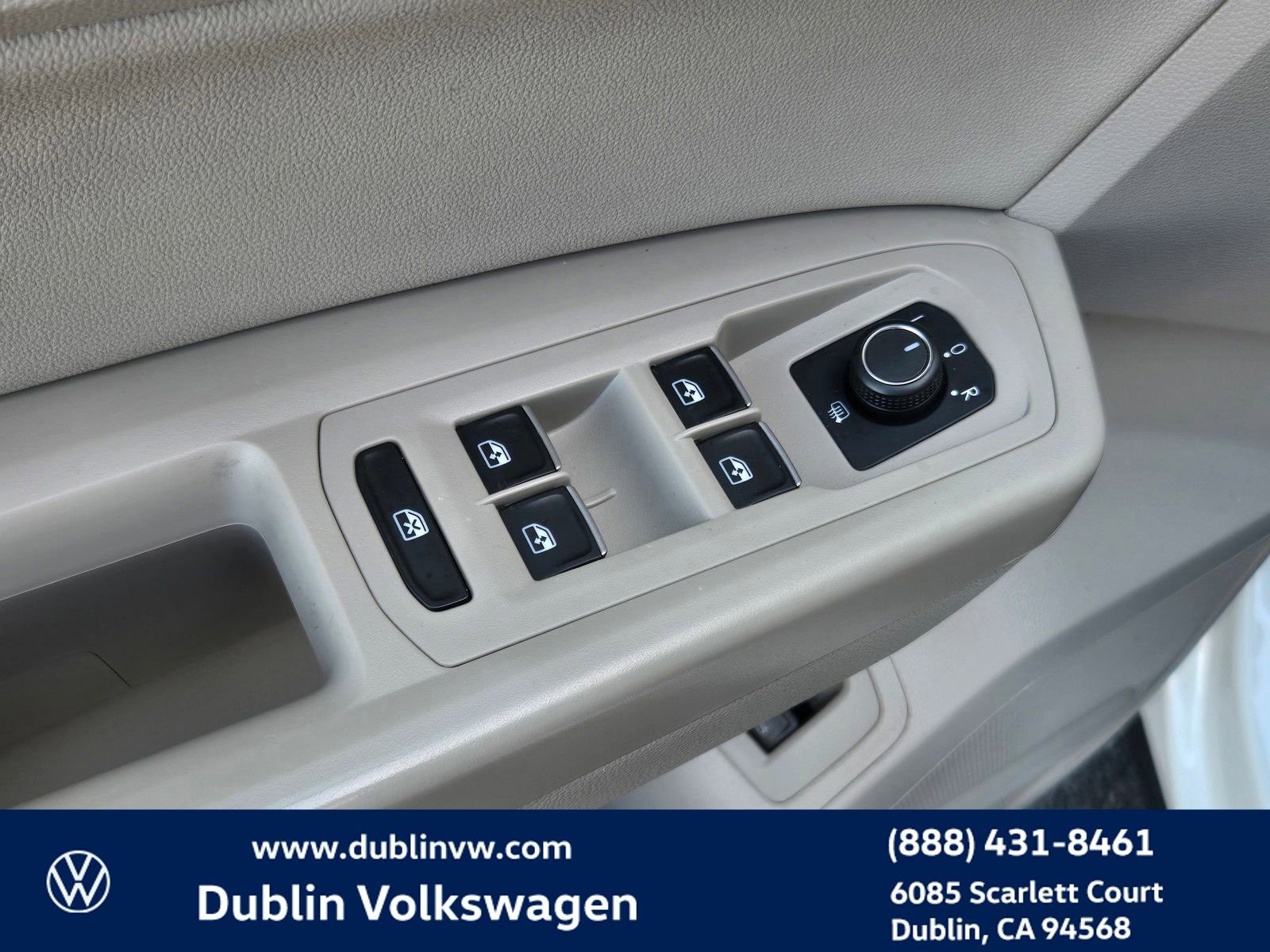 Used 2019 Volkswagen Atlas SE w/ Panoramic Sunroof Package image 11