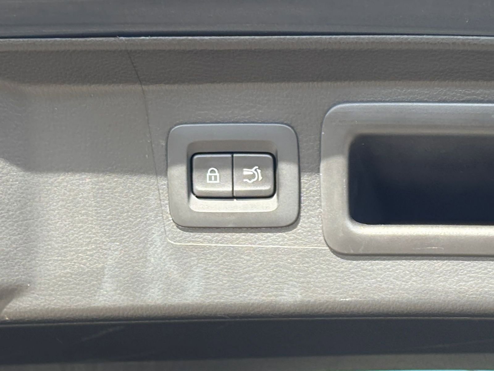 Used 2025 MAZDA CX-50 2.5 Hybrid w/ Premium Plus Pkg image 25