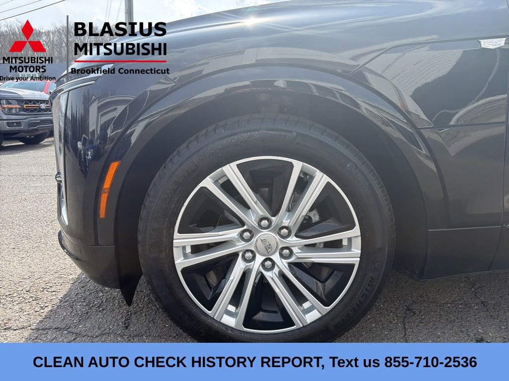 Used 2024 Cadillac Lyriq Tech AWD/4WD image 3