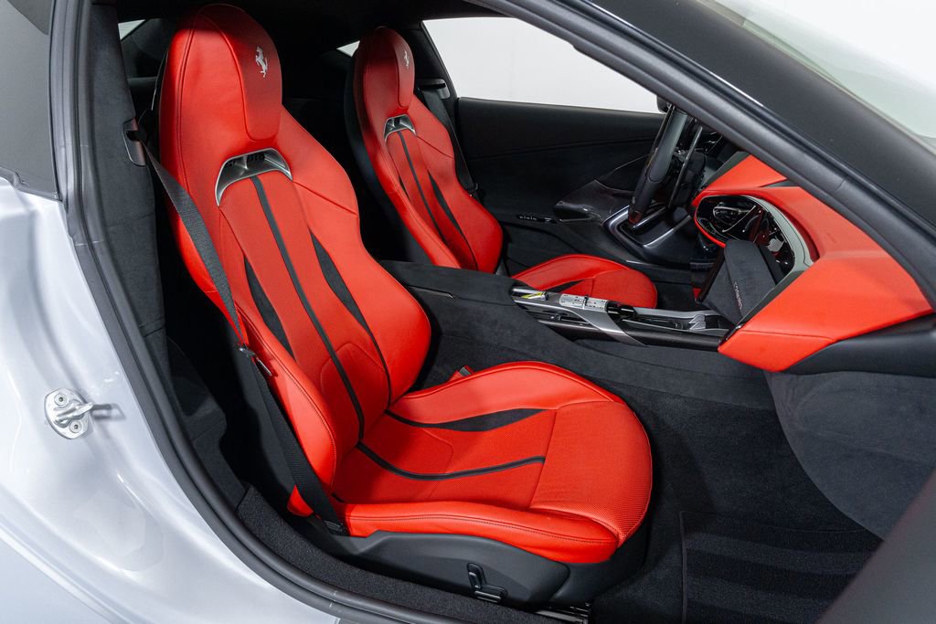 Used 2025 Ferrari 12Cilindri image 34