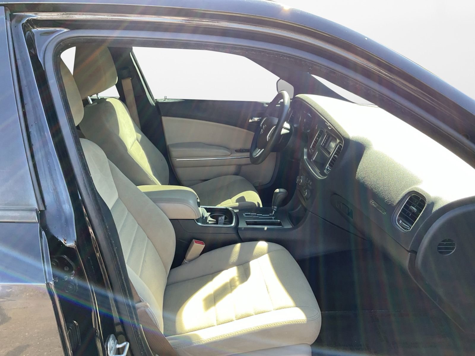 Used 2014 Dodge Charger SE RWD image 15
