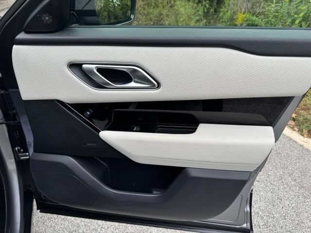 Certified 2023 Land Rover Range Rover Velar R-Dynamic S AWD/4WD image 18