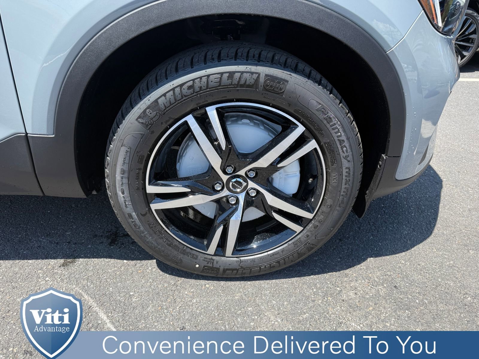 New 2026 Volvo XC40 B5 Core w/ Climate Package AWD/4WD image 10