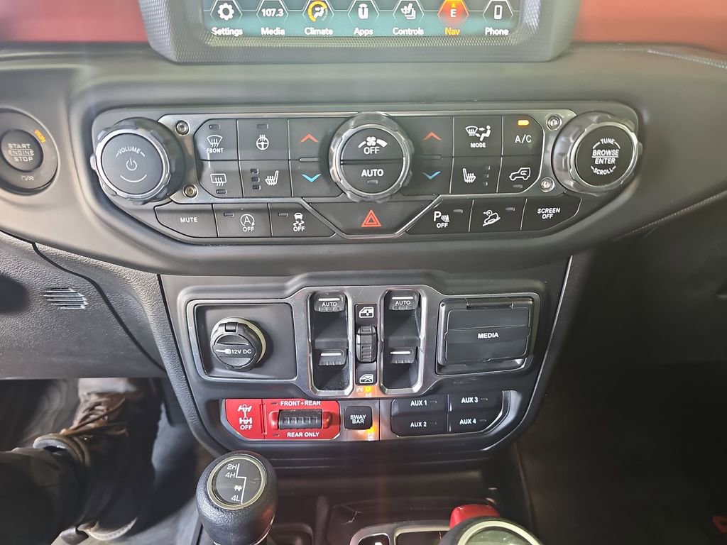 Used 2018 Jeep Wrangler Unlimited Rubicon AWD/4WD image 24