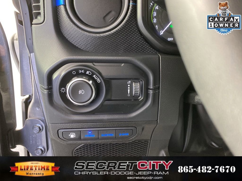 Used 2025 Jeep Wrangler Unlimited Rubicon 4xe w/ Convenience Group image 14