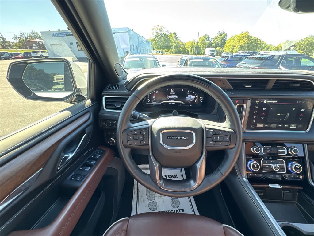 Used 2024 GMC Yukon XL Denali Ultimate image 14