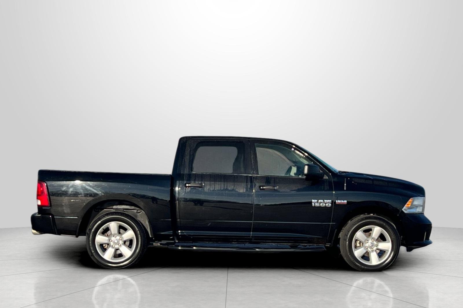 Used 2013 RAM 1500 Express image 4