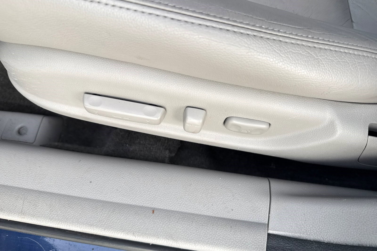 Used 2010 Honda Accord EX-L image 13