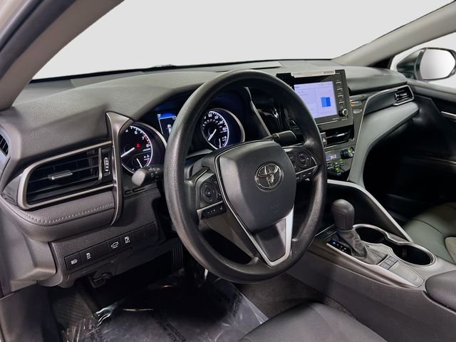 Used 2024 Toyota Camry LE image 9