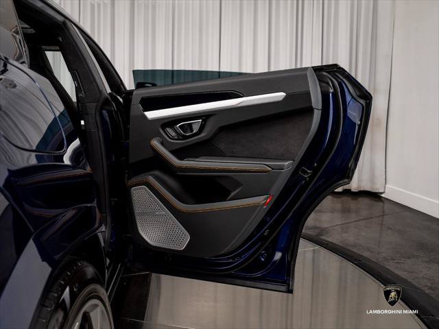 Used 2020 Lamborghini Urus AWD/4WD image 50