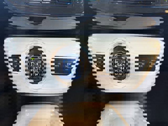 Used 2016 Toyota Prius Three Touring image 25