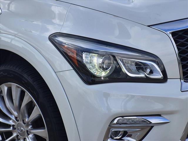 Used 2017 INFINITI QX80 4WD w/ Driver Assistance Package image 6