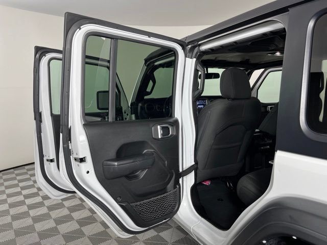 Used 2022 Jeep Wrangler Unlimited Sport AWD/4WD image 38