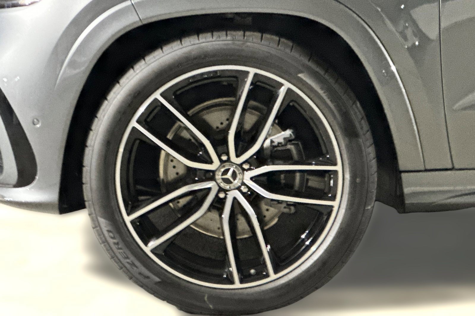 New 2025 Mercedes-Benz GLS 450 4MATIC image 12