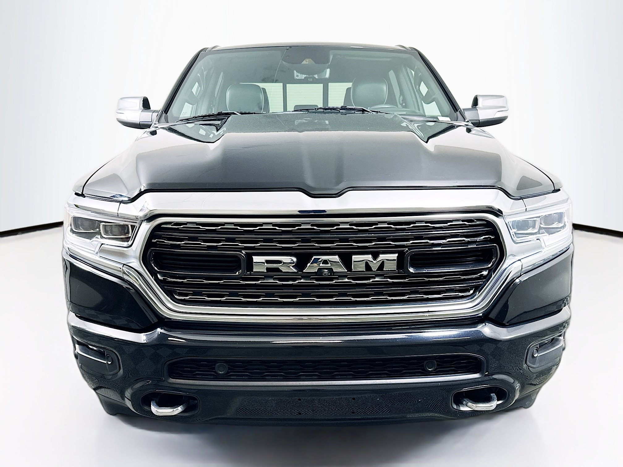 Used 2021 RAM 1500 Limited AWD/4WD image 2