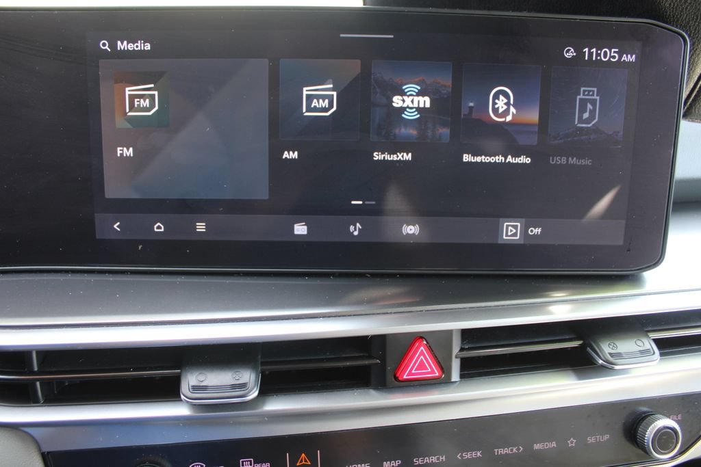 Certified 2025 Kia Sorento EX w/ Panoramic Sunroof Package FWD image 49