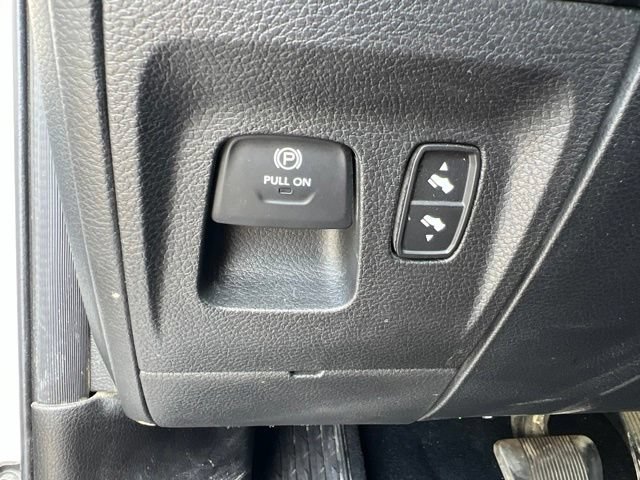 Used 2025 RAM 1500 Laramie AWD/4WD image 11
