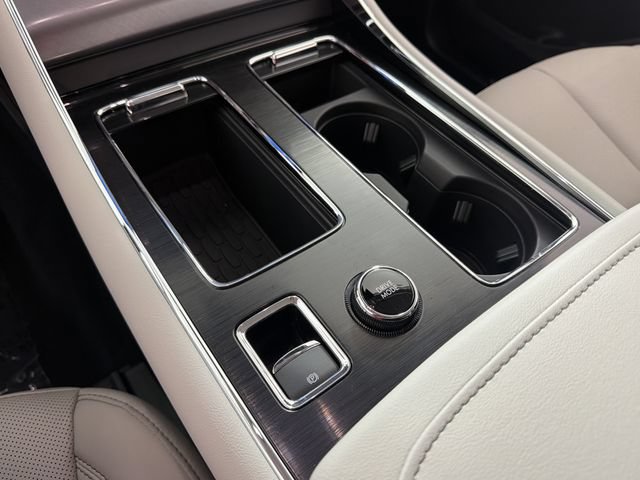 New 2026 Lincoln Aviator AWD image 8
