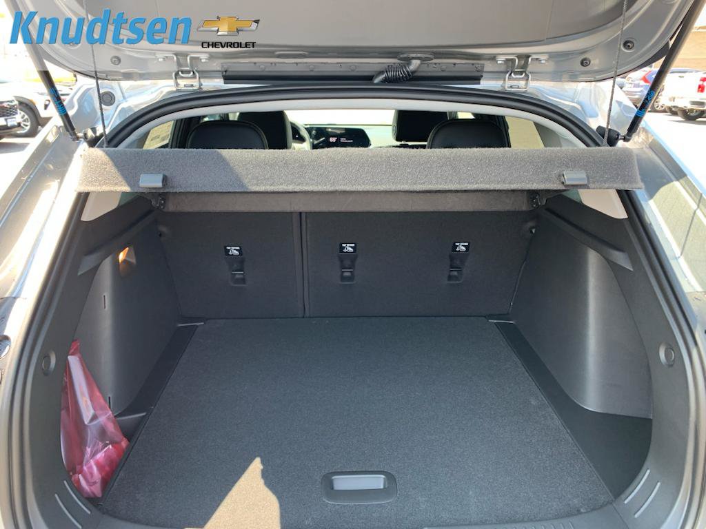 New 2026 Chevrolet Trax ACTIV w/ Sunroof Package FWD image 17