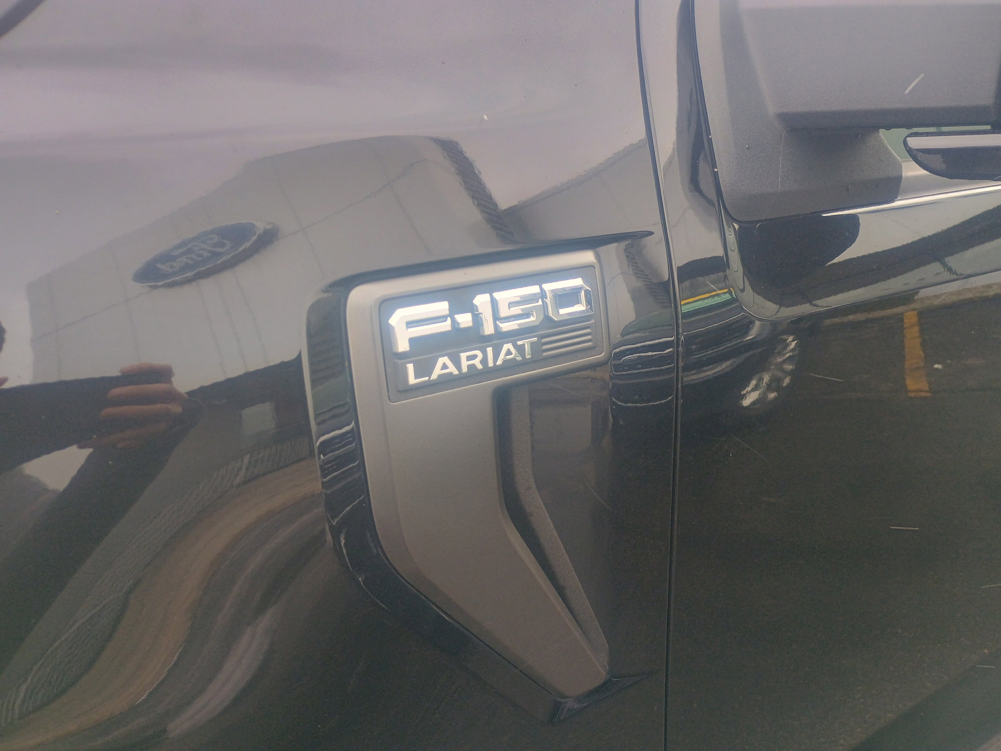 Used 2021 Ford F150 Lariat w/ Equipment Group 502A High image 5