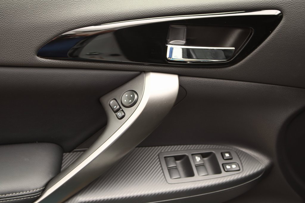 New 2025 Mitsubishi Eclipse Cross SEL image 13