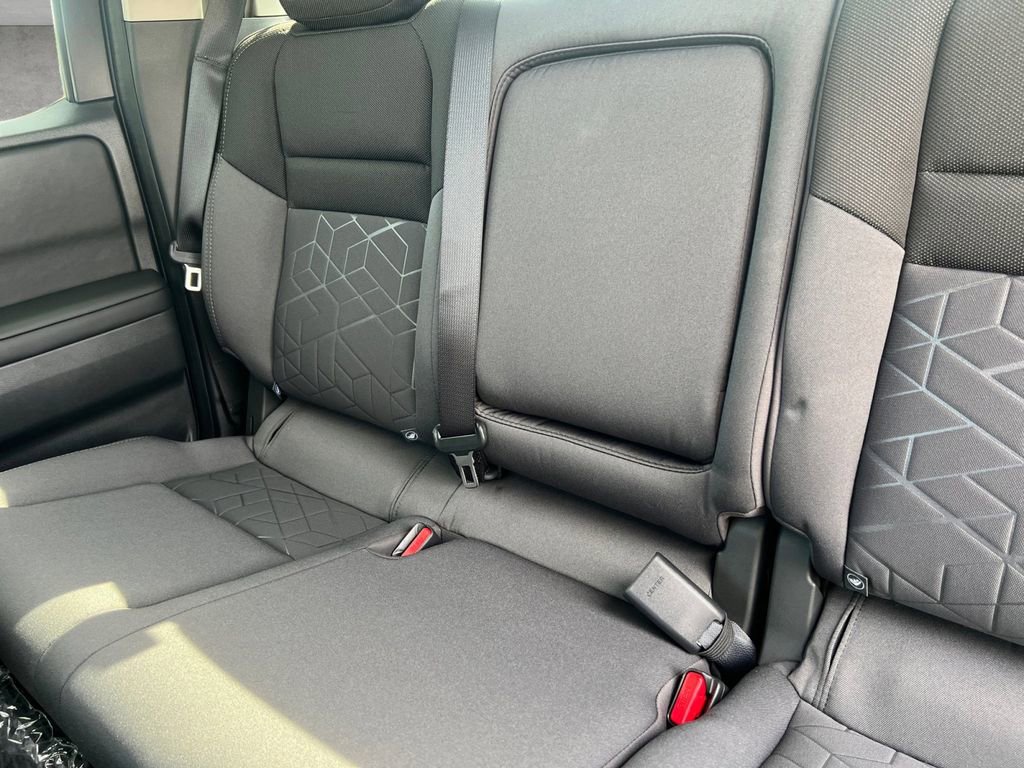 New 2026 Nissan Frontier SV w/ Tow Package image 22