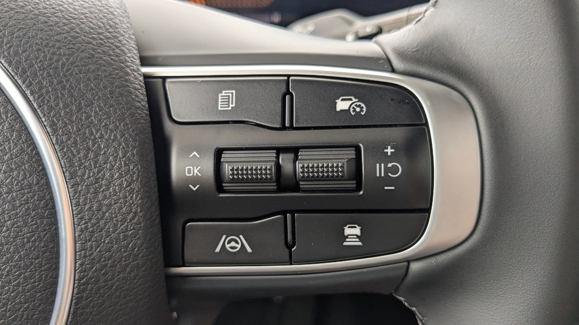 Used 2026 Kia K5 GT-Line w/ GT-Line Red Interior Package image 31