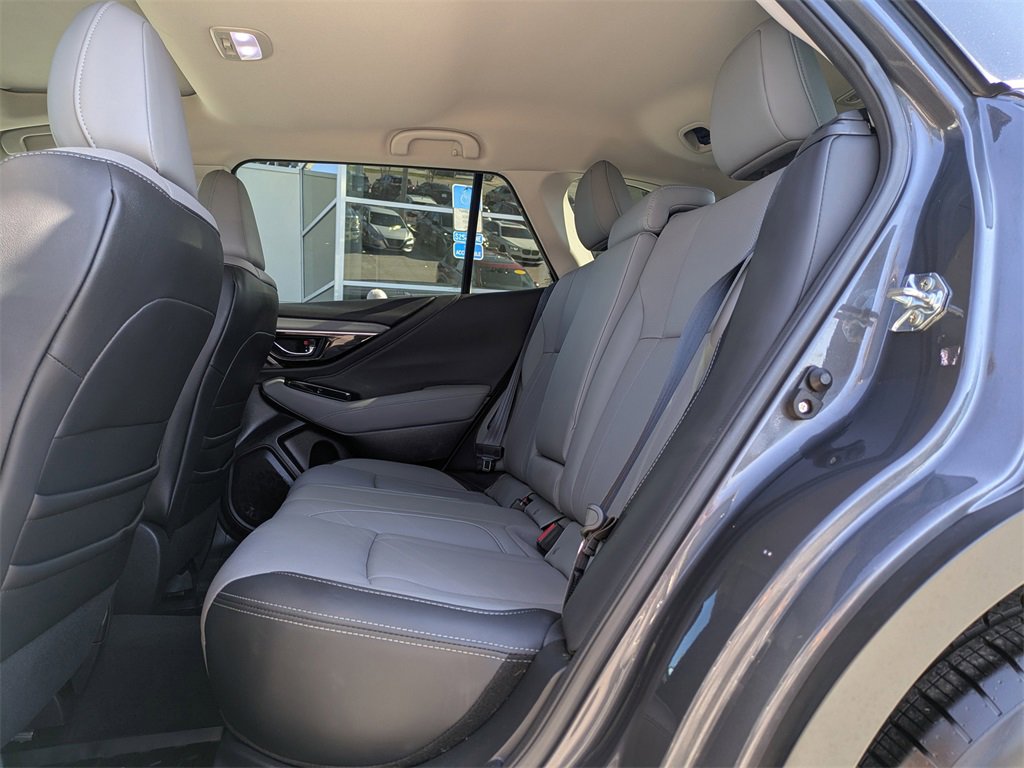 Used 2025 Subaru Outback Limited w/ Popular Package #2 image 4