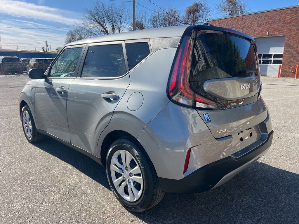 Certified 2023 Kia Soul LX image 3