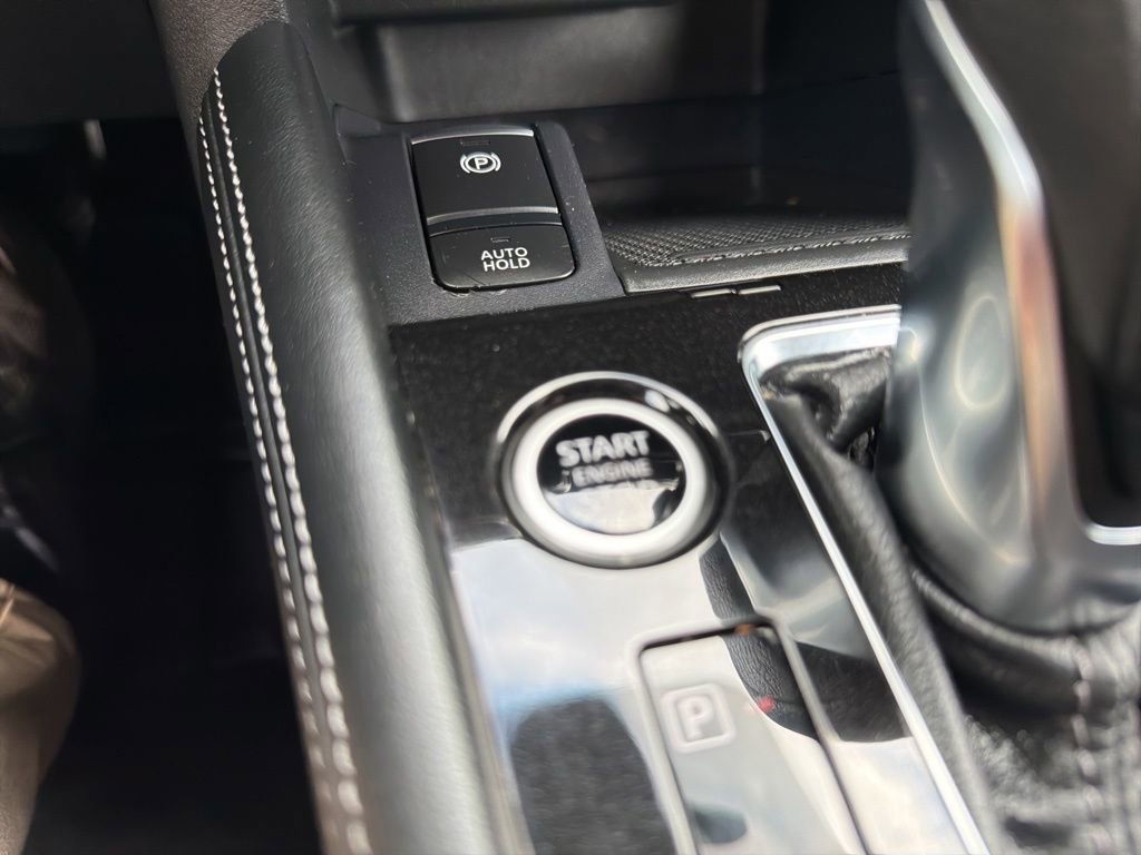 Used 2024 Nissan Kicks SV FWD image 18