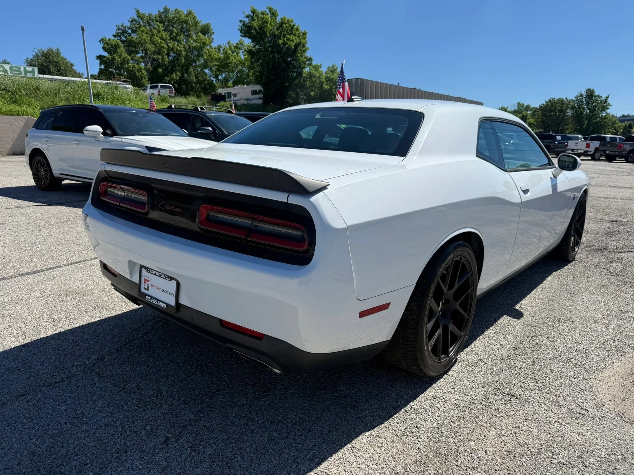Used 2015 Dodge Challenger R/T Scat Pack RWD image 3