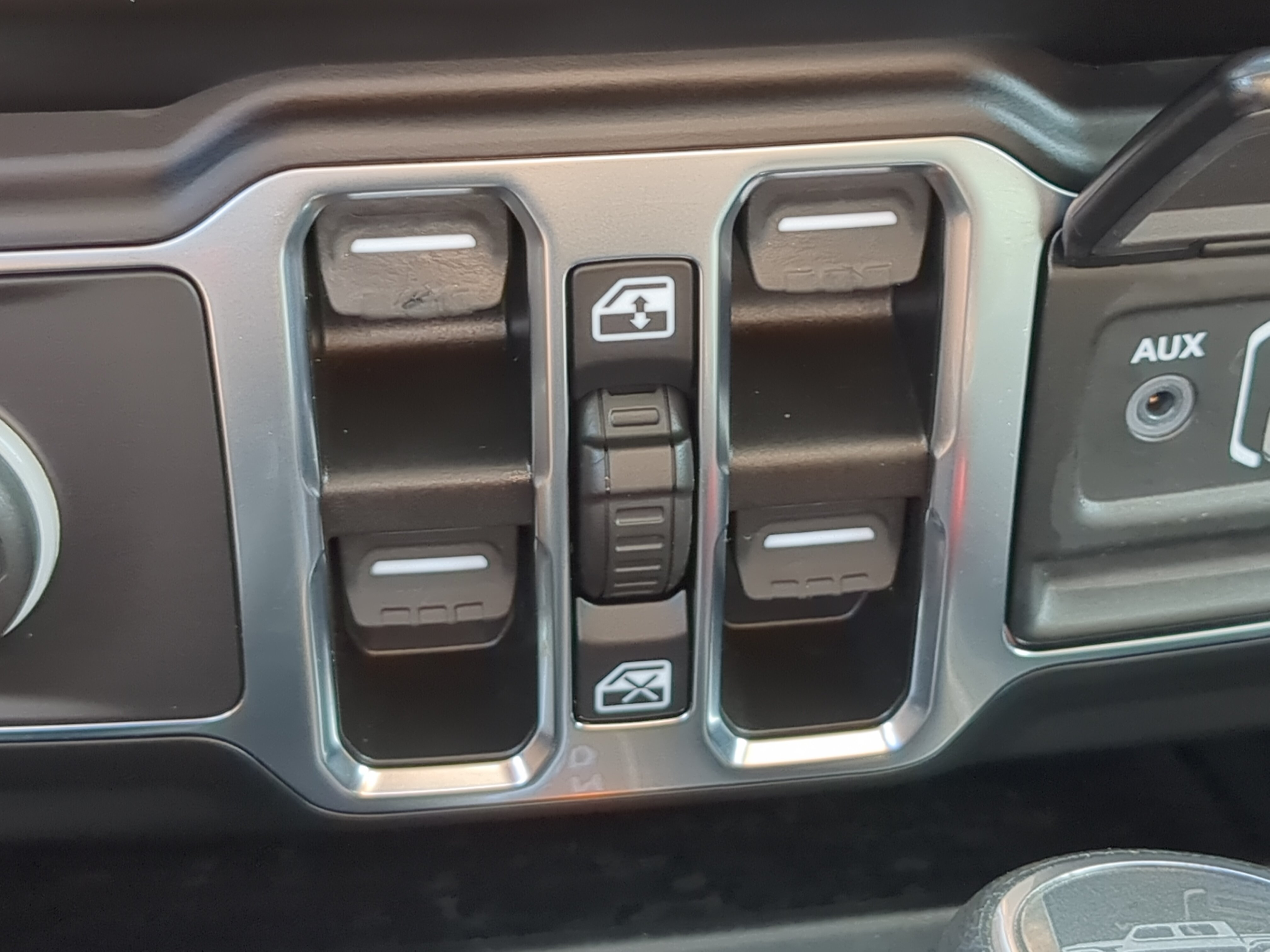 Used 2021 Jeep Gladiator Sport AWD/4WD image 20