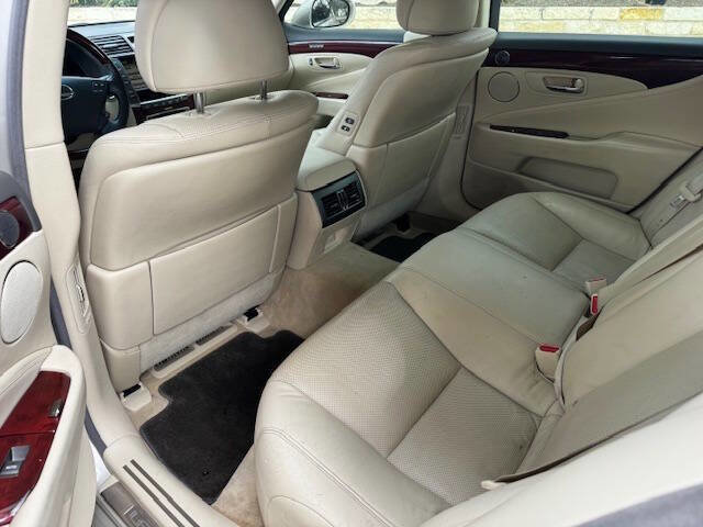 Used 2012 Lexus LS 460 image 38